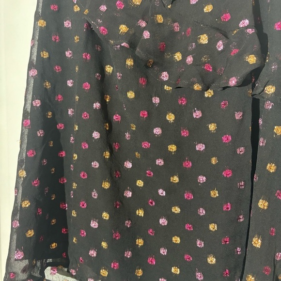 NWT Loft Shimmer Clip Ruffle Crossover Shell, Loft Large - Picture 10 of 13